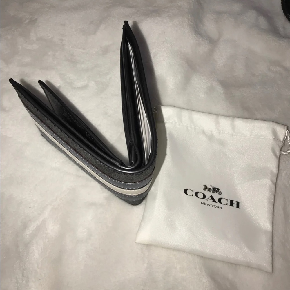 Coach wallet - Picture 2 of 4